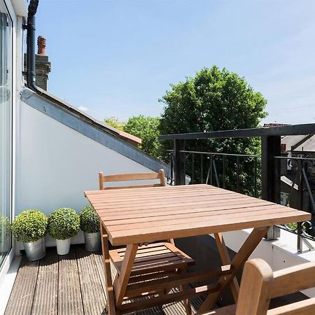 Spacious 3 Bedroom Flat With Terrace London Eksteriør billede