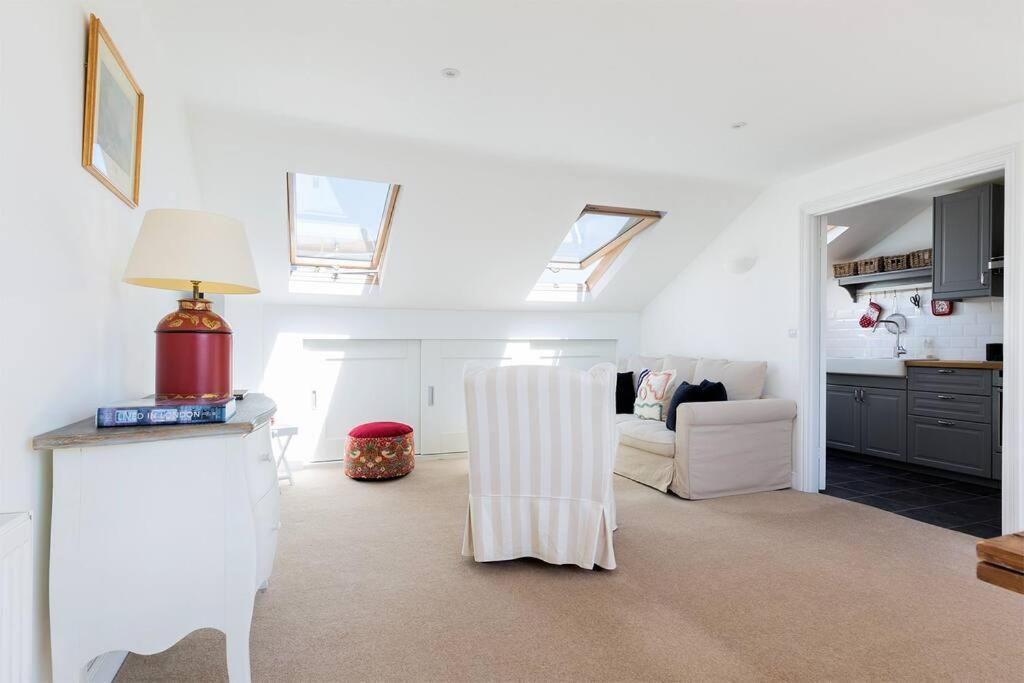 Spacious 3 Bedroom Flat With Terrace London Eksteriør billede